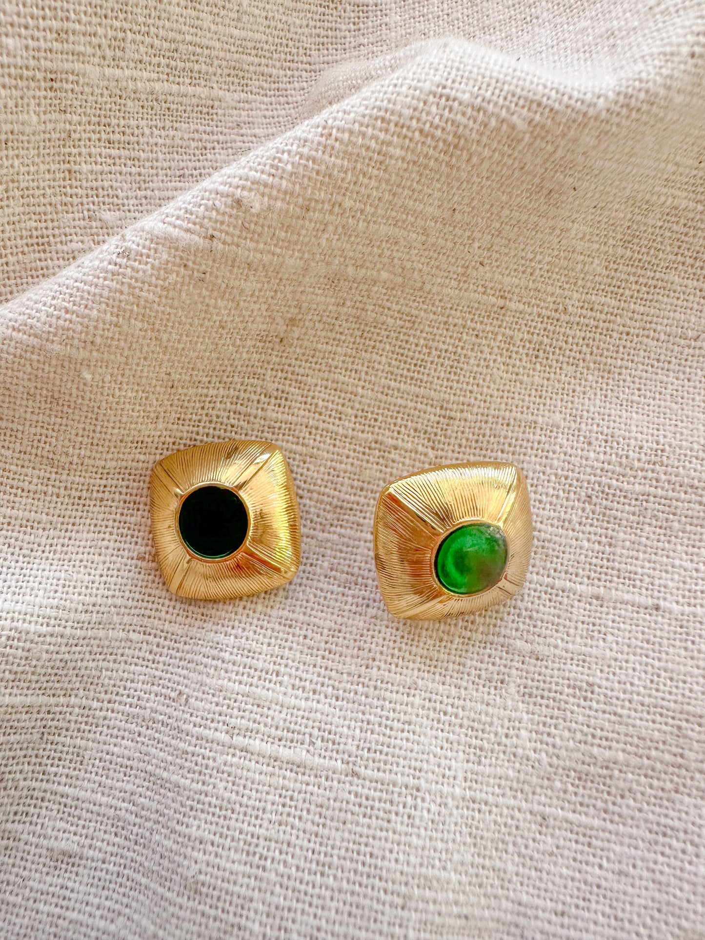 emerald gold studs
