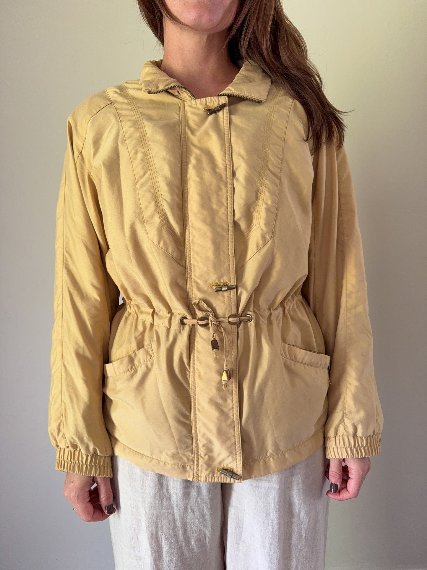 Gallery Sport Yellow Jacket