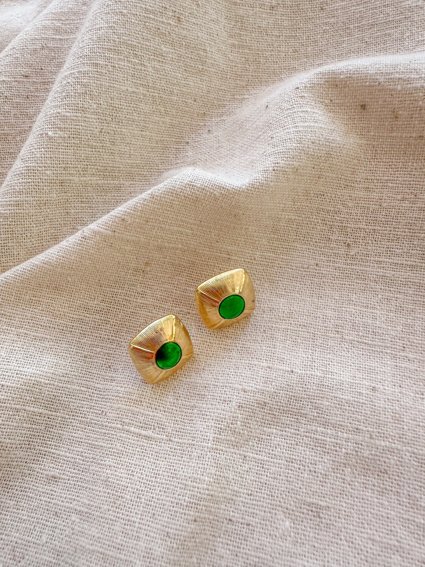 emerald gold studs