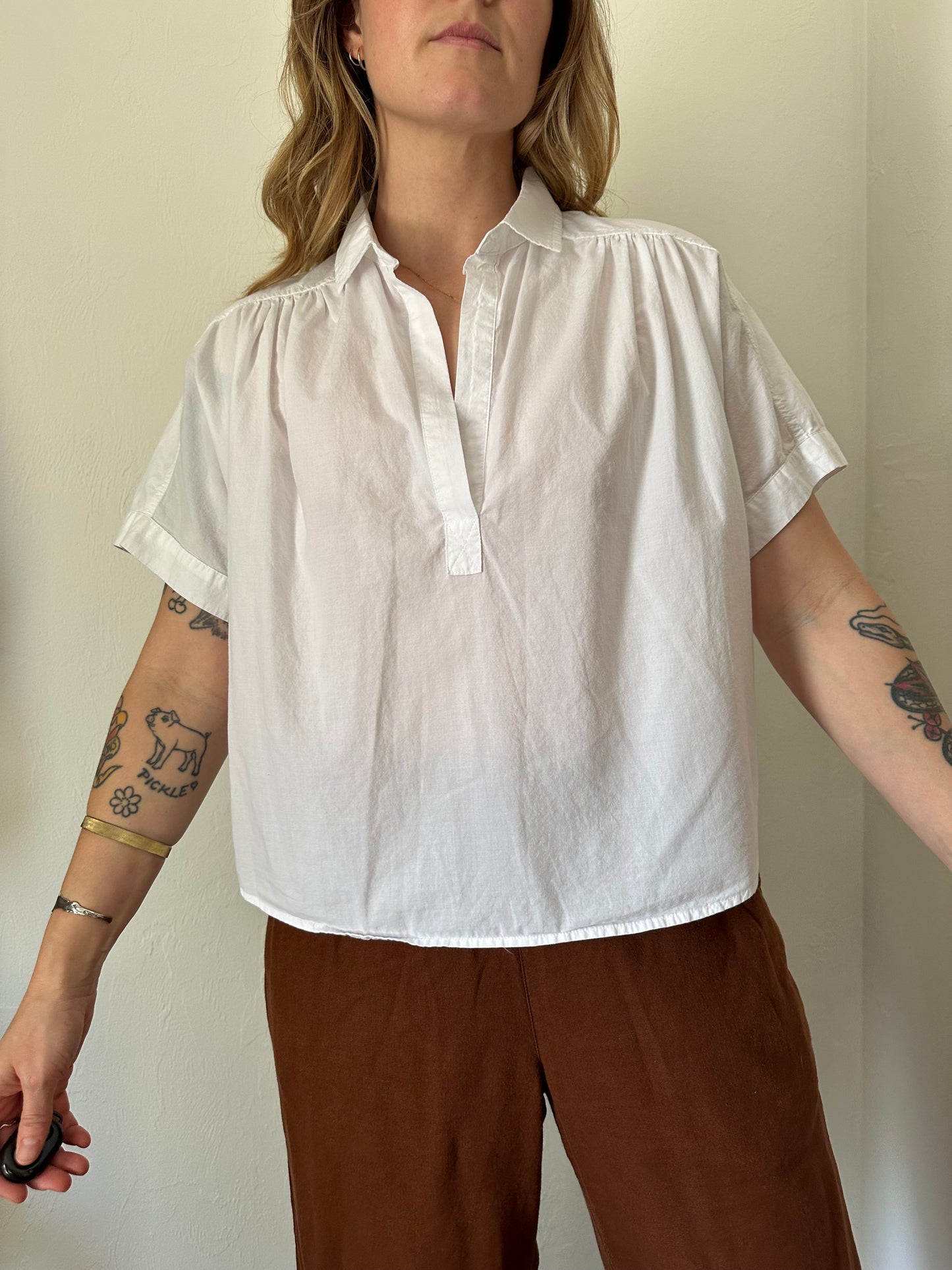 popover short sleeve blouse