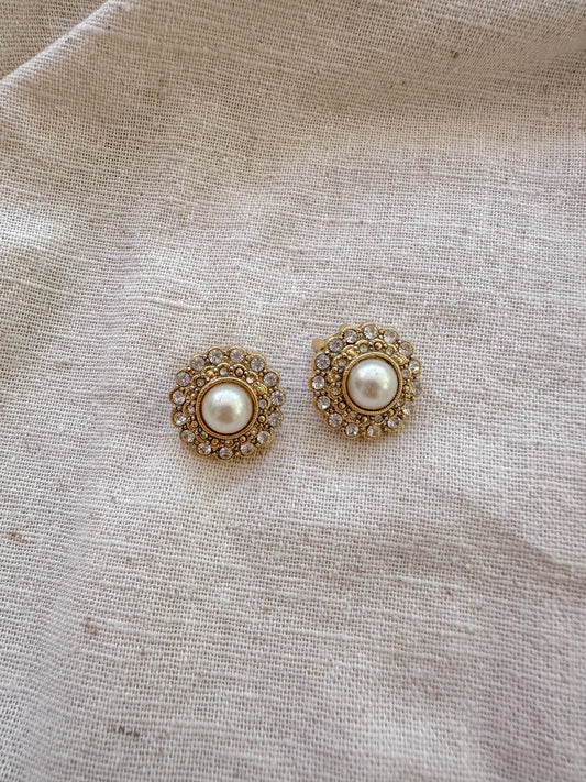 faux pearl clip on earrings